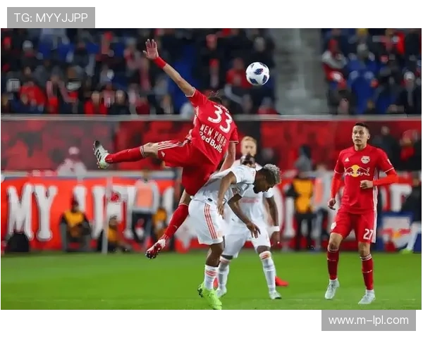 纽卡斯尔4-3险胜利兹联，对攻大战进球盛宴